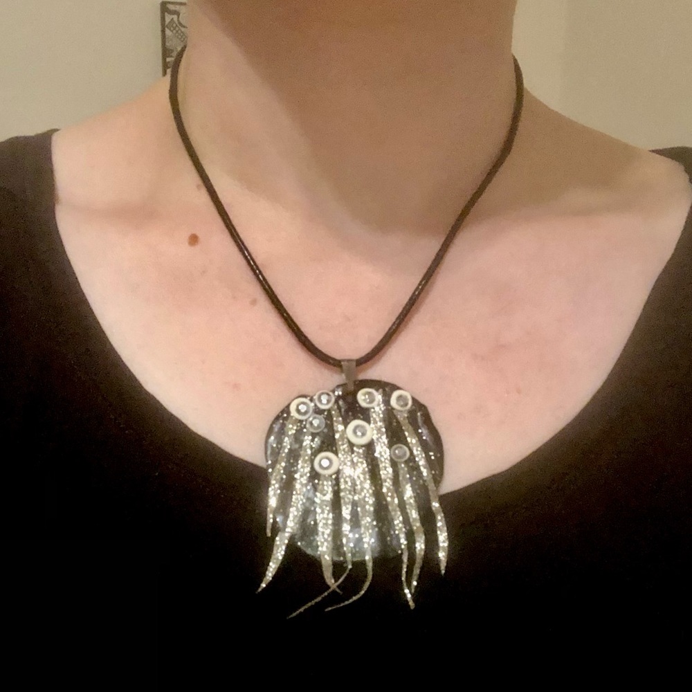 Handmade necklace - Picture 2 of 5